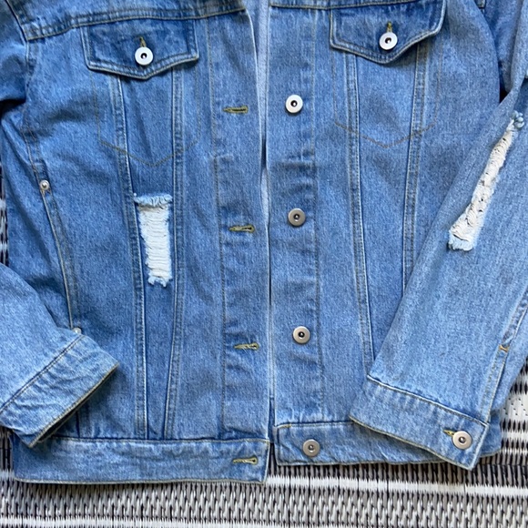 Love tree jean jacket distressed🎁24 hour price drop!! - Picture 3 of 4
